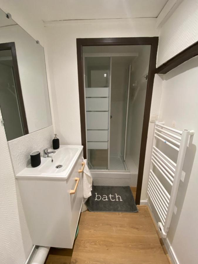 Le Bassam, Proche Aeroport Apartment Tille Exterior photo